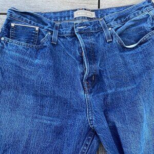 Loose Fit Point Sur Jeans sz 31 (sz 12)